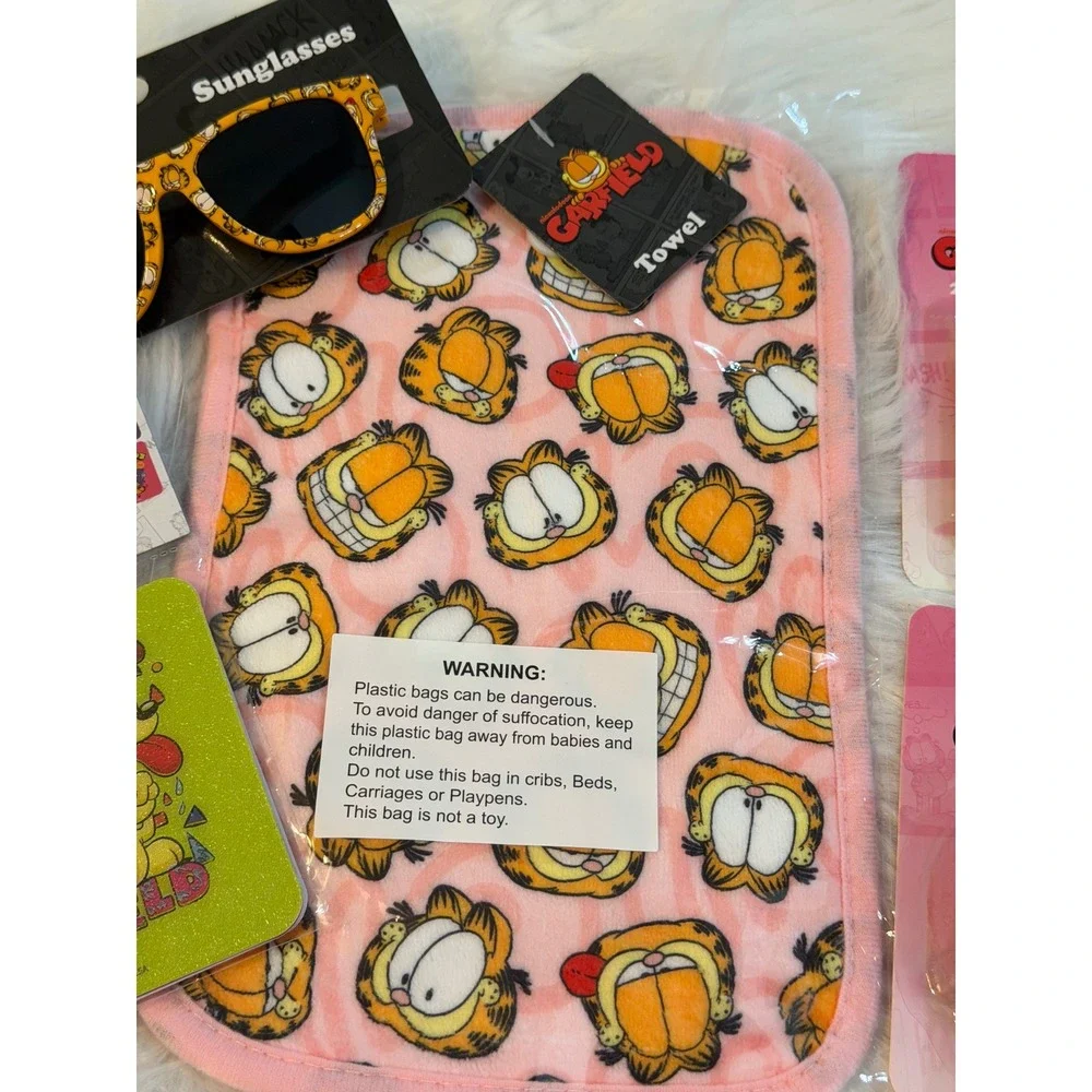 Garfield Nickelodeon Bundle Sunglasses Towel Tub Treads Lip Balm Set New
